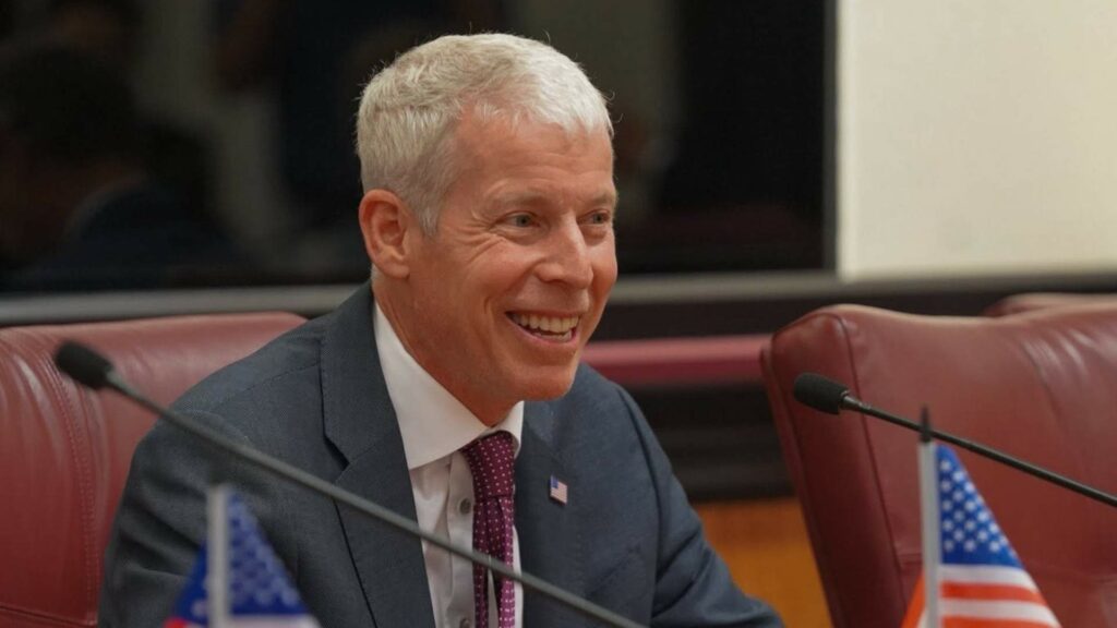 Trump dice que Chris Wright, secretario de Energía de Estados Unidos, “está dirigiendo Venezuela”