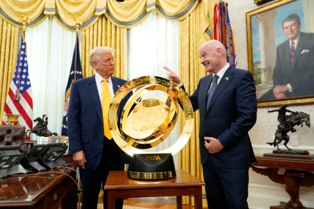 De Mussolini a Trump: cuando la política mancha la pelota en los Mundiales