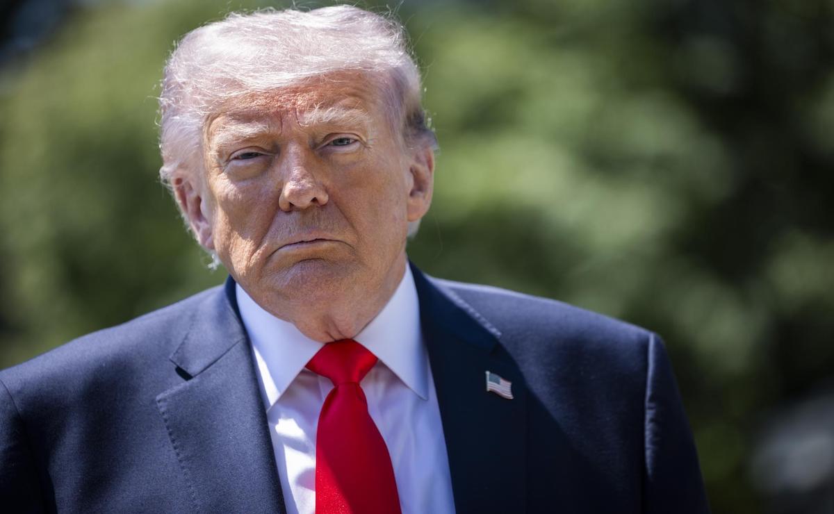 Trump pone su nombre a un aeropuerto y aerolínea niega cambios a inconformes Trump pone su nombre a un aeropuerto y aerolínea niega cambios a inconformes