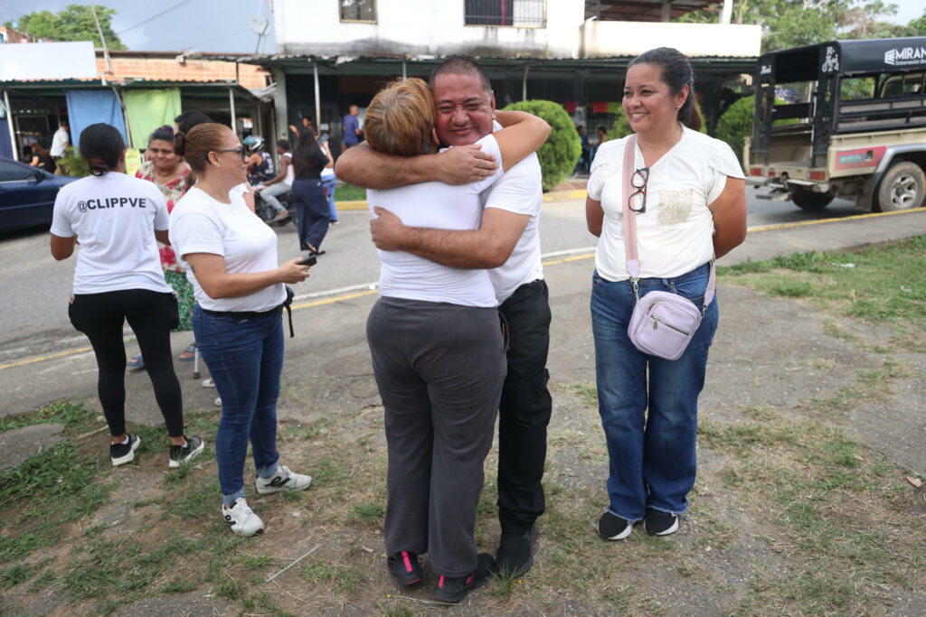 Oposición y ONG piden liberar todos los presos políticos tras excarcelaciones en Venezuela - 07eed4f6faef52a6146af116b67cce4d4627817dw-1024x683