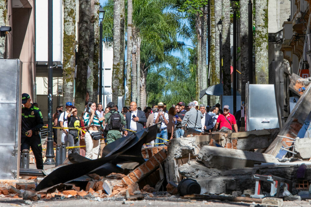 Al menos 265 muertos y 496 desaparecidos en el terremoto de Colombia, según el Gobierno - 2be0da472de0b142ae488ae80038b5b472437721w-1024x683