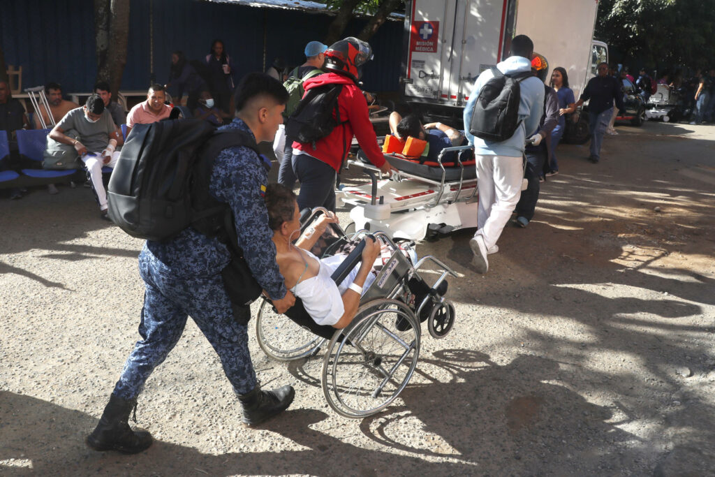 Hospitales de ciudad colombiana de Cali declaran alerta roja con 456 heridos por terremoto - 6f76dd88505be9111cfb8ddae1621abc1a826cdaw-1024x683