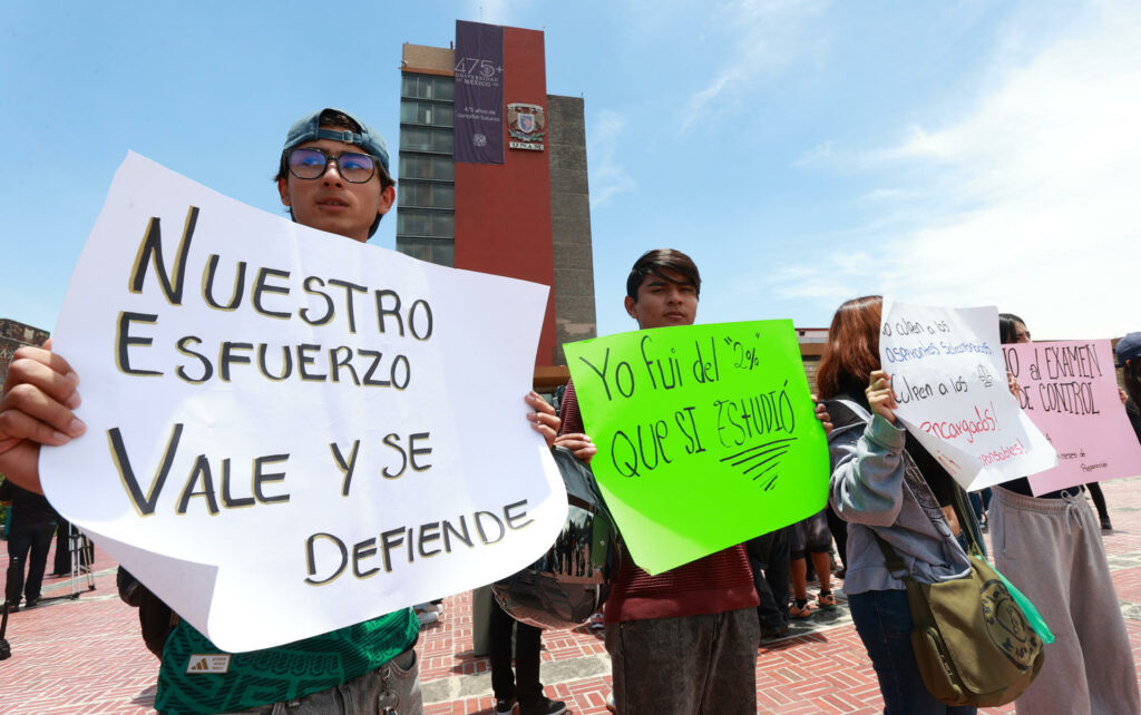 “Merezco mi lugar”: aspirantes a licenciatura piden claridad en el acceso a la UNAM