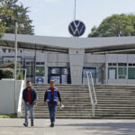 Volkswagen ajusta su producción en Puebla