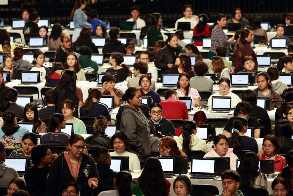 La UNAM detecta intentos de trampa en examen presencial tras la crisis por el uso de IA - a86f2341c2b44c32e5ca349678e524321bd6edb8w-1024x683
