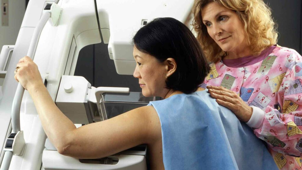 Activistas y ONG advierten del avance del cáncer de mama en mujeres jóvenes mexicanas - activistas-y-ong-advierten-del-avance-del-cancer-de-mama-en-mujeres-jovenes-mexicanas-1-1024x576