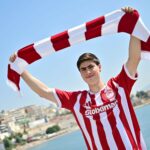 Olympiacos hace oficial la contratación de Armando ‘Hormiga’ González