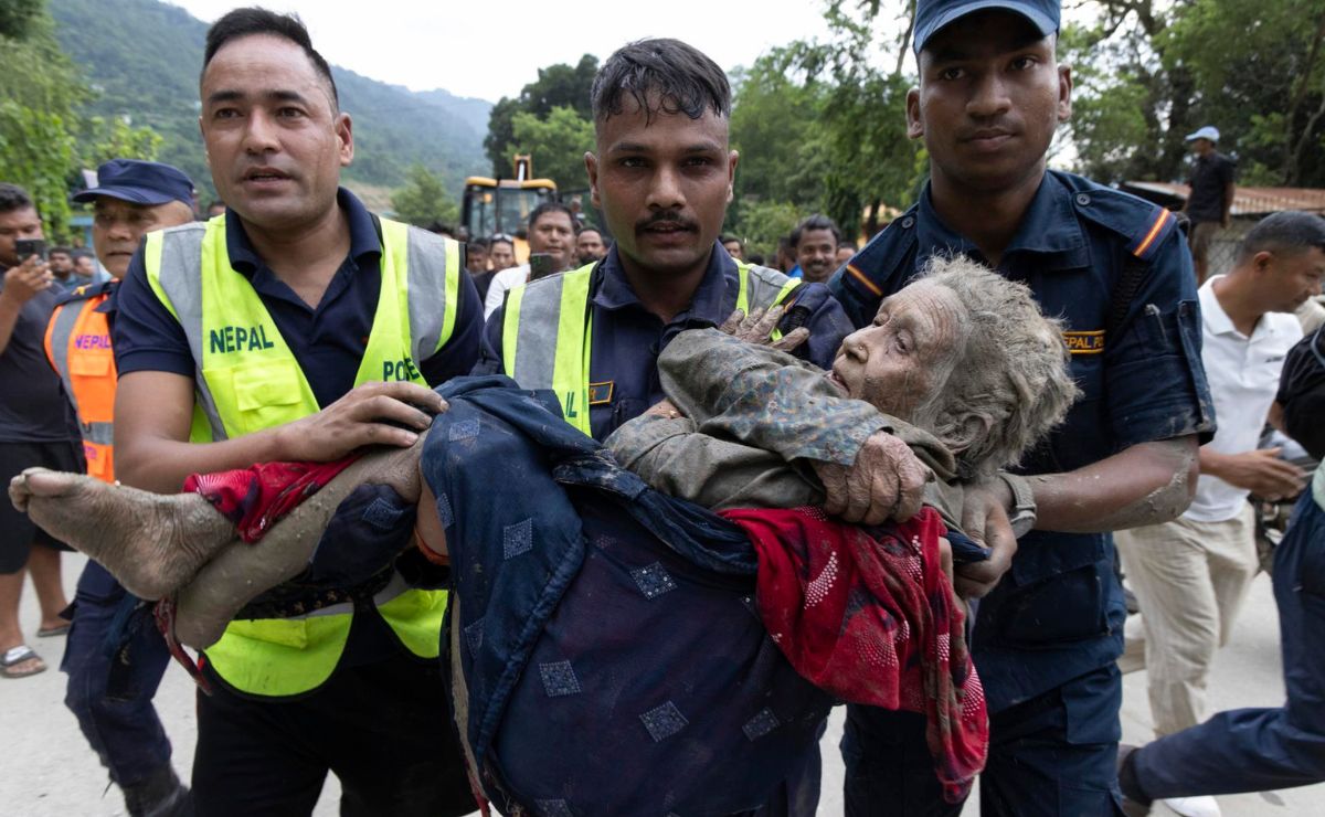 Fotos y Videos: Así fue la devastadora riada que dejó casi 100 muertos en Nepal
