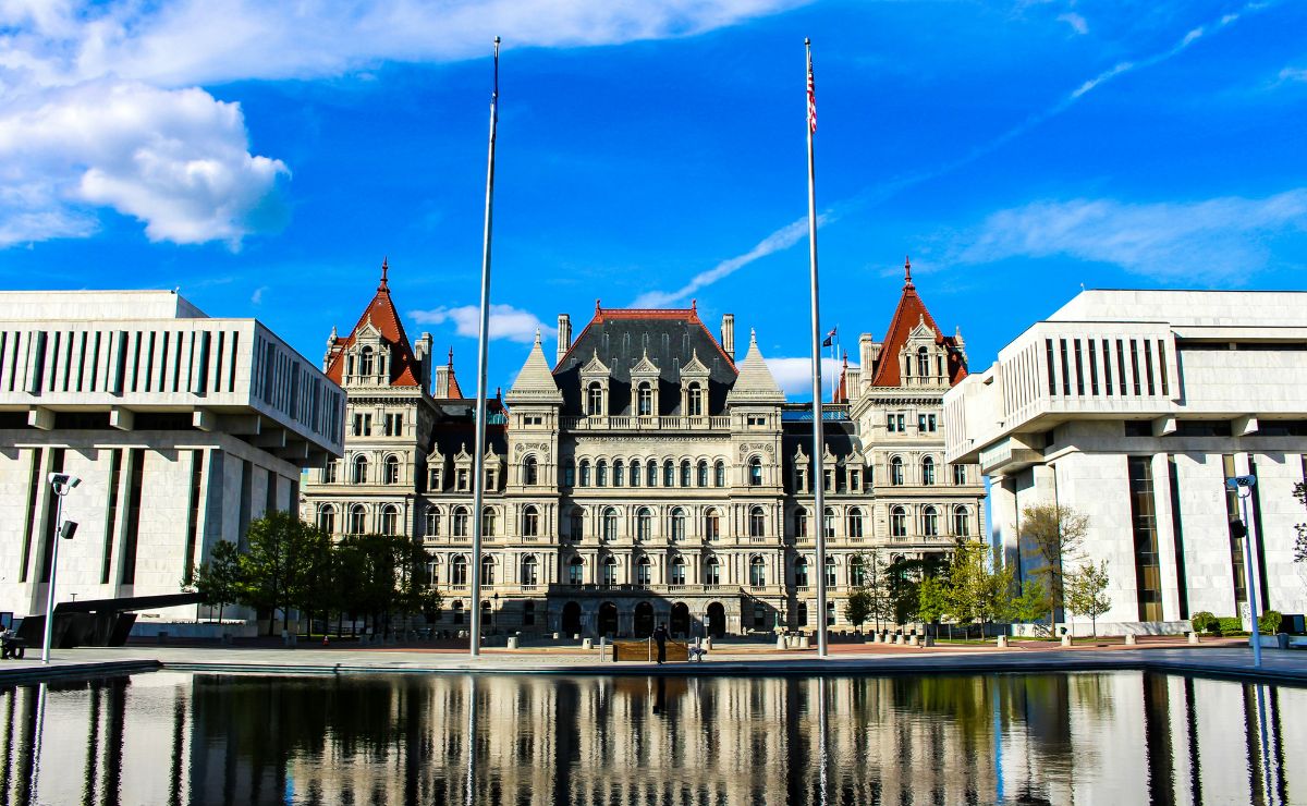 FBI frustra un ataque con bomba en el Capitolio de NY; detuvo a una mujer