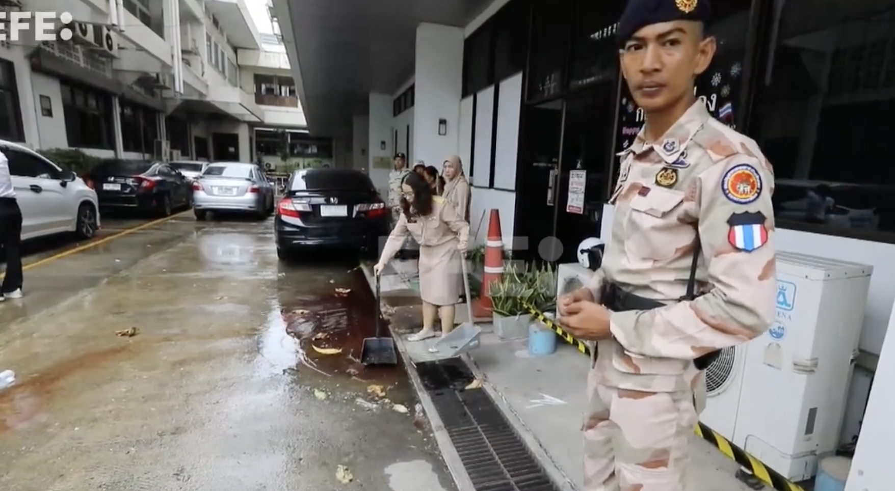 Un muerto y un herido por disparos de un exdiputado en edificio gubernamental de Tailandia