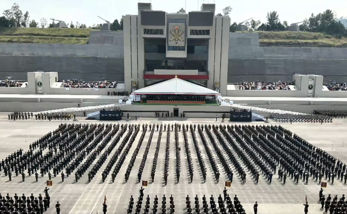General Trevilla encabeza ceremonia de graduación de mil 300 elementos de las Antigüedades de la Defensa General Trevilla encabeza ceremonia de graduación de mil 300 elementos de las Antigüedades de la Defensa