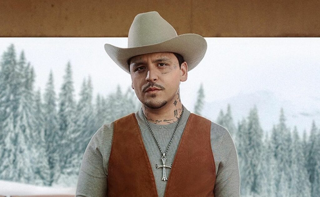 Christian Nodal alerta por falso concierto; pide evitar estafa