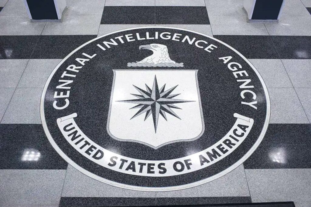 Sheinbaum confirma que la CIA tiene personal en México