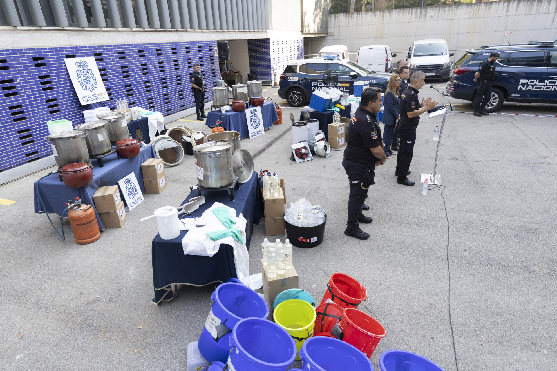 Policías de España y Francia desarticulan célula del CJNG 