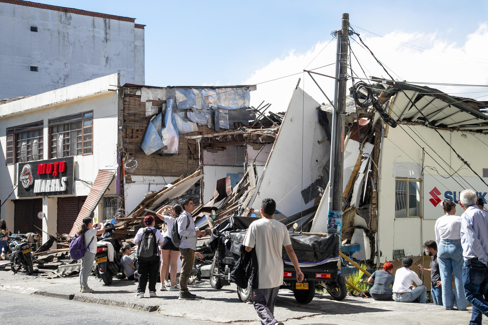 México prepara 255 militares y toneladas de ayuda humanitaria para enviar a Colombia tras terremoto