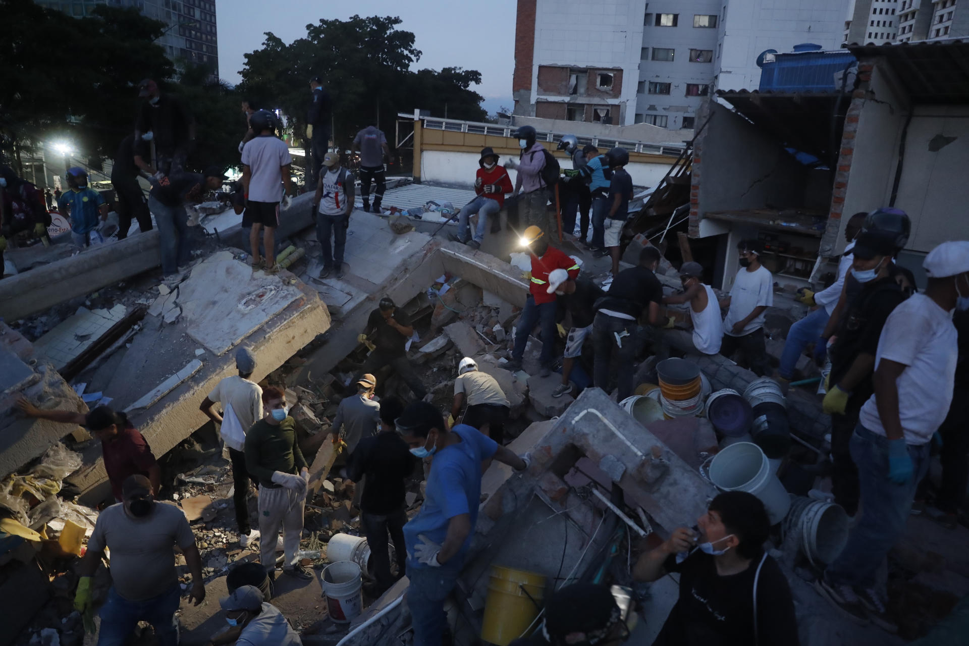 EE.UU. eleva a 26.5 millones de dólares su ayuda a Colombia tras terremoto de 7.4 EE.UU. eleva a 26.5 millones de dólares su ayuda a Colombia tras terremoto de 7.4