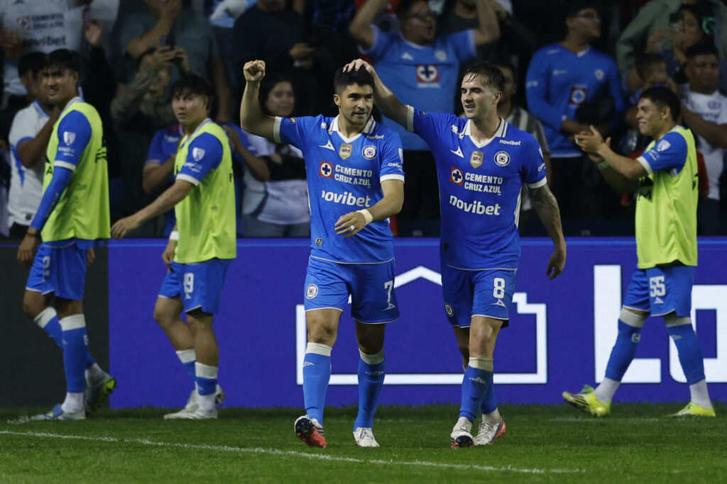 2-1. El Fire elimina a Cruz Azul y se cita con Monterrey en cuartos - da18bf7a3fcf657d52cdedbedc6cfd78349341e3w-1024x683