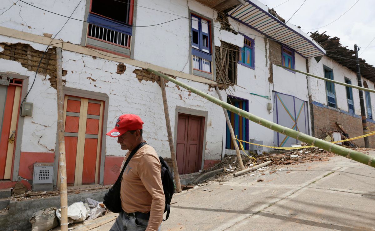 Leyendas del futbol colombiano disputarán partido en apoyo a víctimas de terremoto