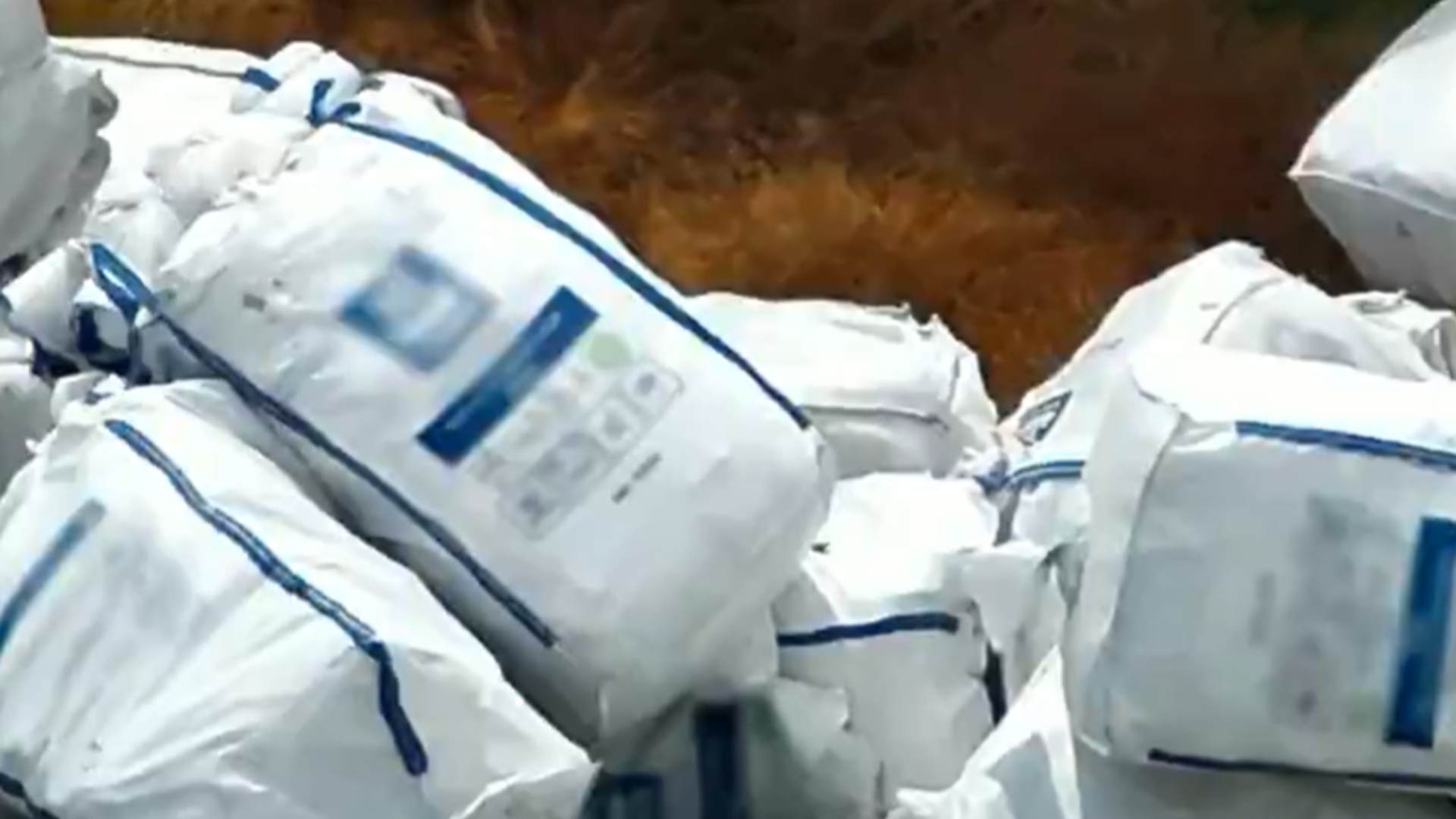 Decomisan 800 mil litros de hidrocarburo tras un cateo en Puebla