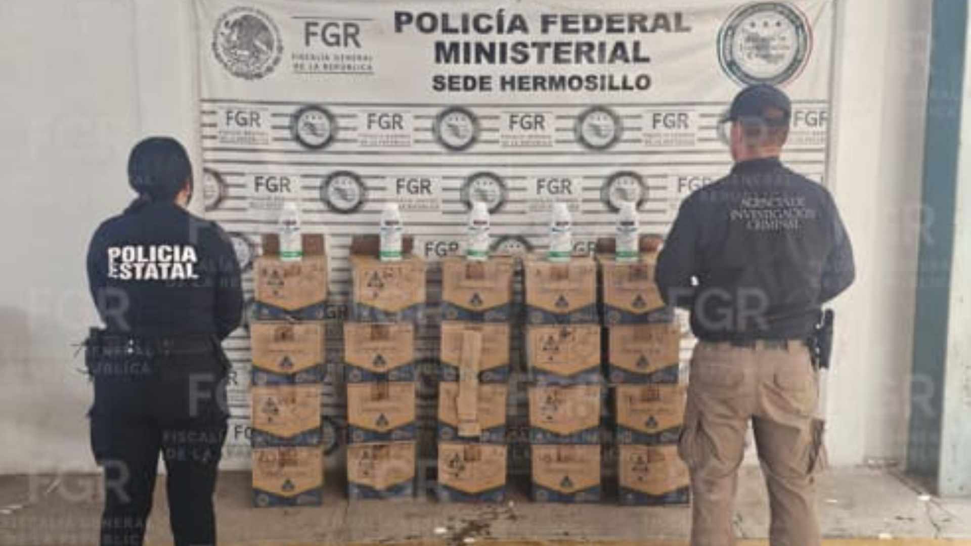 Aseguran 240 litros de metanfetamina líquida en Sonora Aseguran 240 litros de metanfetamina líquida en Sonora
