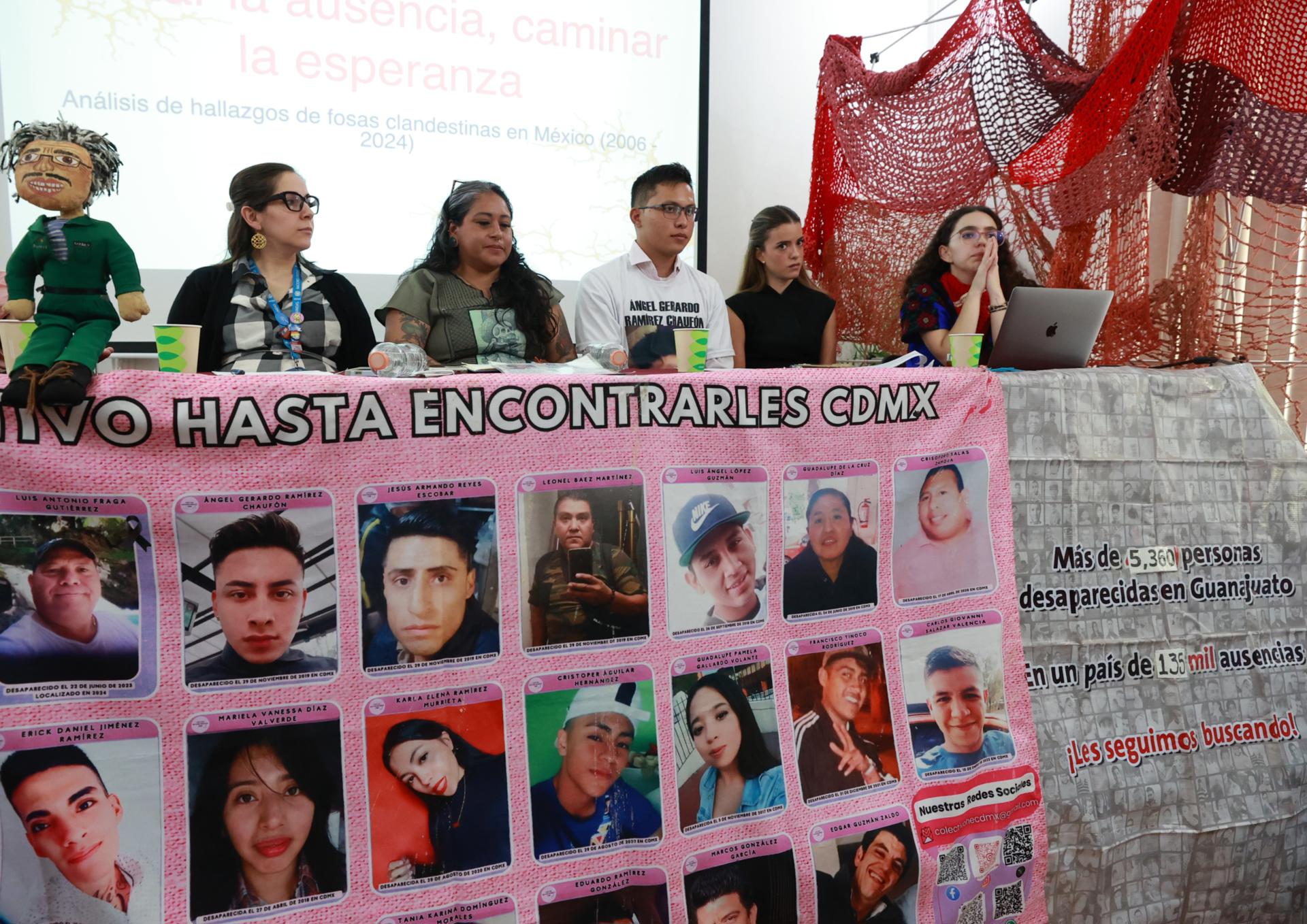 Al menos 58 fosas clandestinas en México se vinculan con feminicidios, advierte un informe Al menos 58 fosas clandestinas en México se vinculan con feminicidios, advierte un informe