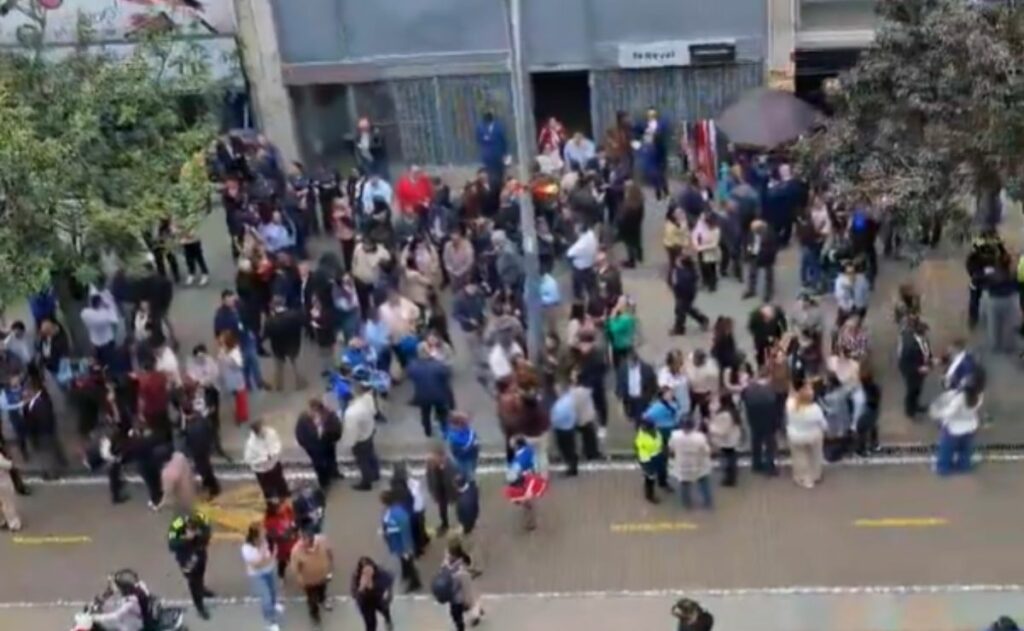 Vuelve a temblar en Colombia, a dos semanas del terremoto magnitud 7.4