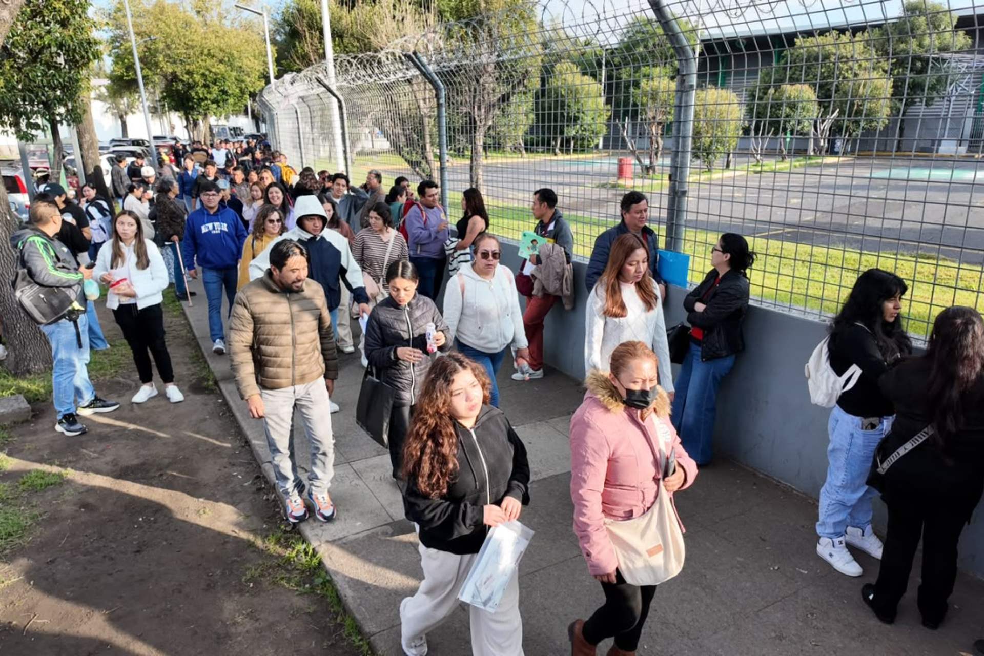 Arranca en el Palacio de los Deportes, CDMX, el examen de control de la UNAM