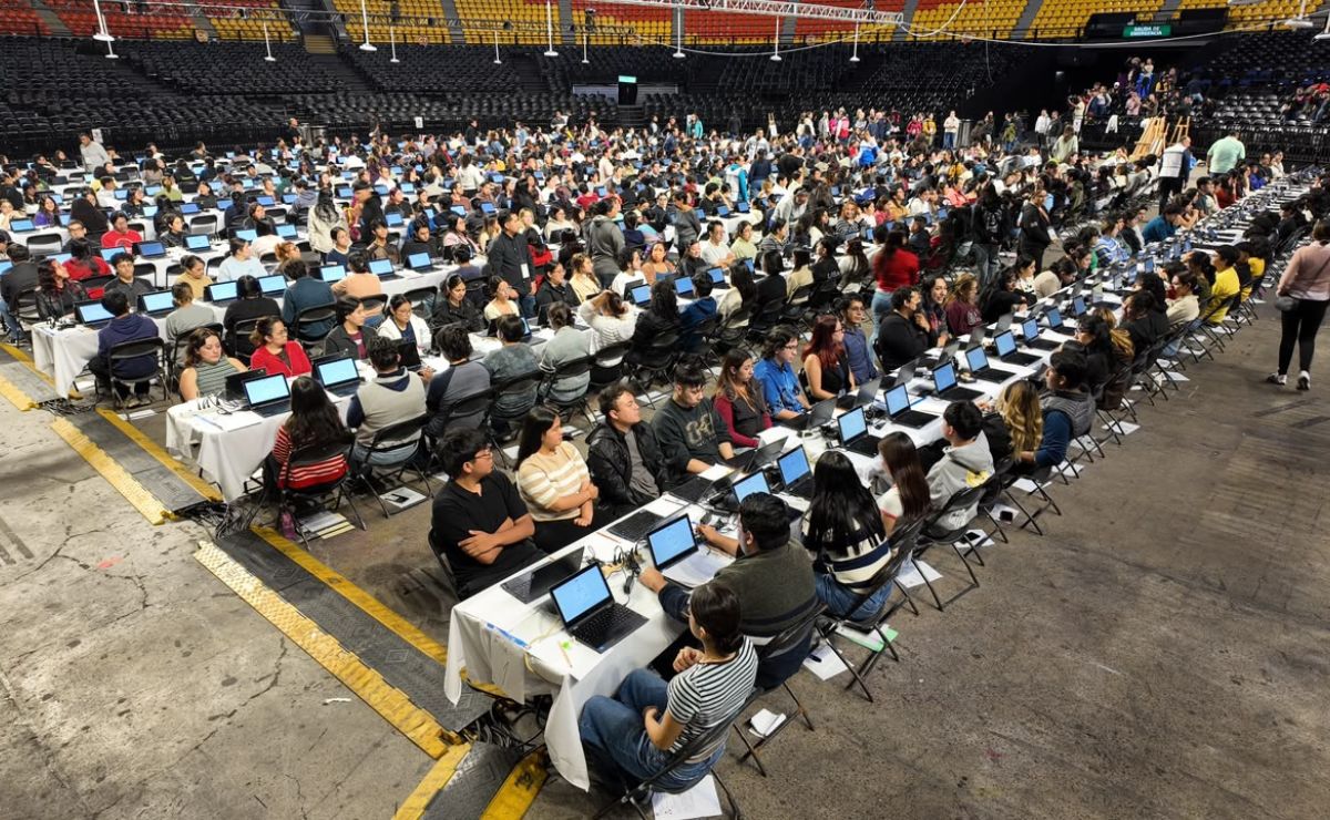 UNAM se disculpa con aspirantes afectados por irregularidades en examen de admisión