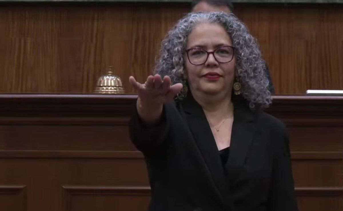 Graciela Domínguez Nava rinde protesta como gobernadora interina de Sinaloa
