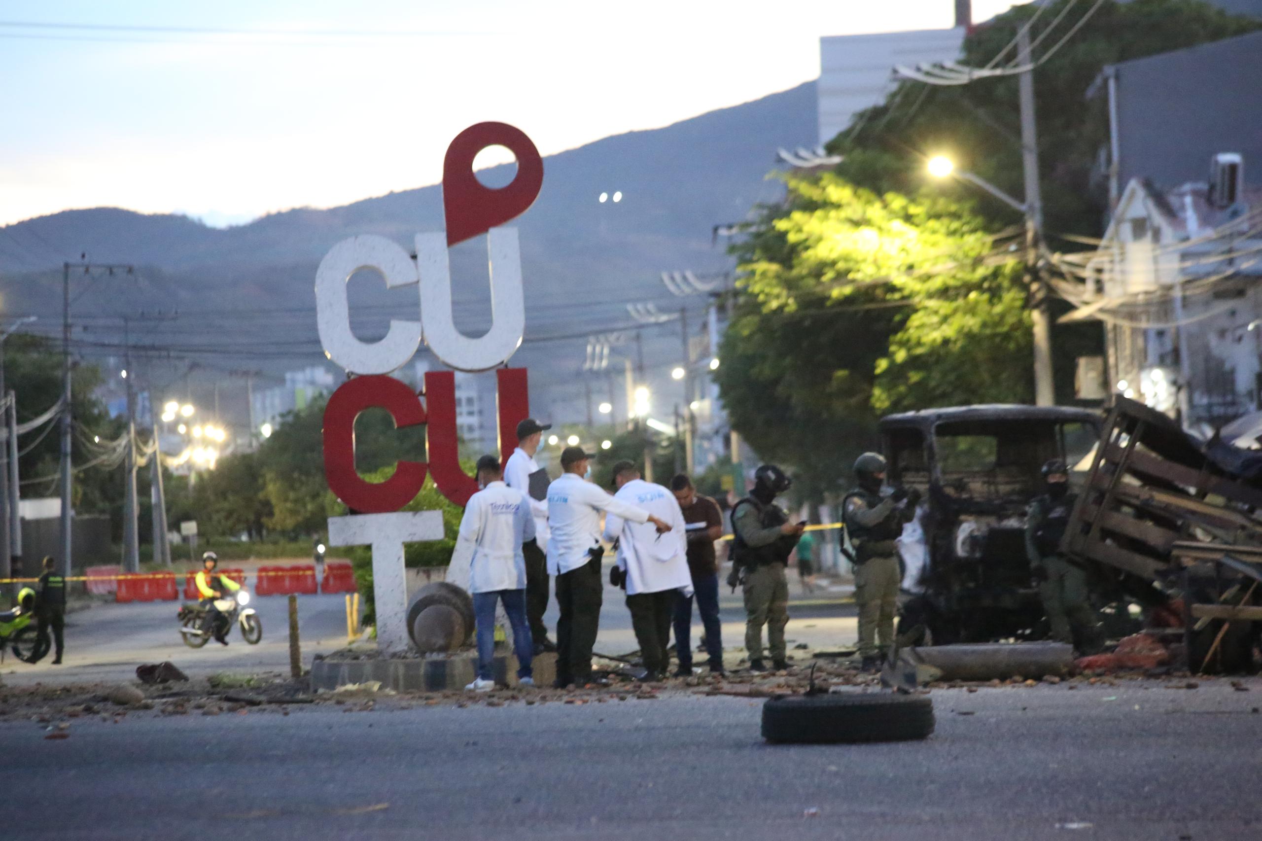 Once heridos por atentado terrorista en Cúcuta, Colombia Once heridos por atentado terrorista en Cúcuta, Colombia