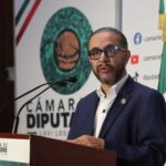 Hugo Eric Flores pide licencia como diputado para dirigir el PAZ; deja pendiente desafuero de ‘Alito’ Moreno