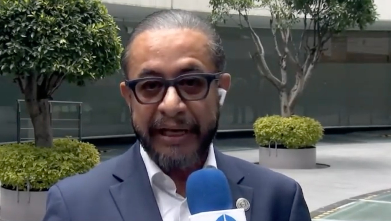 Hugo Eric Flores creó tres partidos políticos en 12 años Hugo Eric Flores creó tres partidos políticos en 12 años