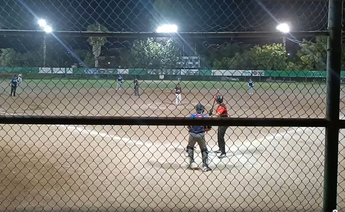 Video: Disparos interrumpen juego de softbol en Nogales, ¿qué ocurrió?