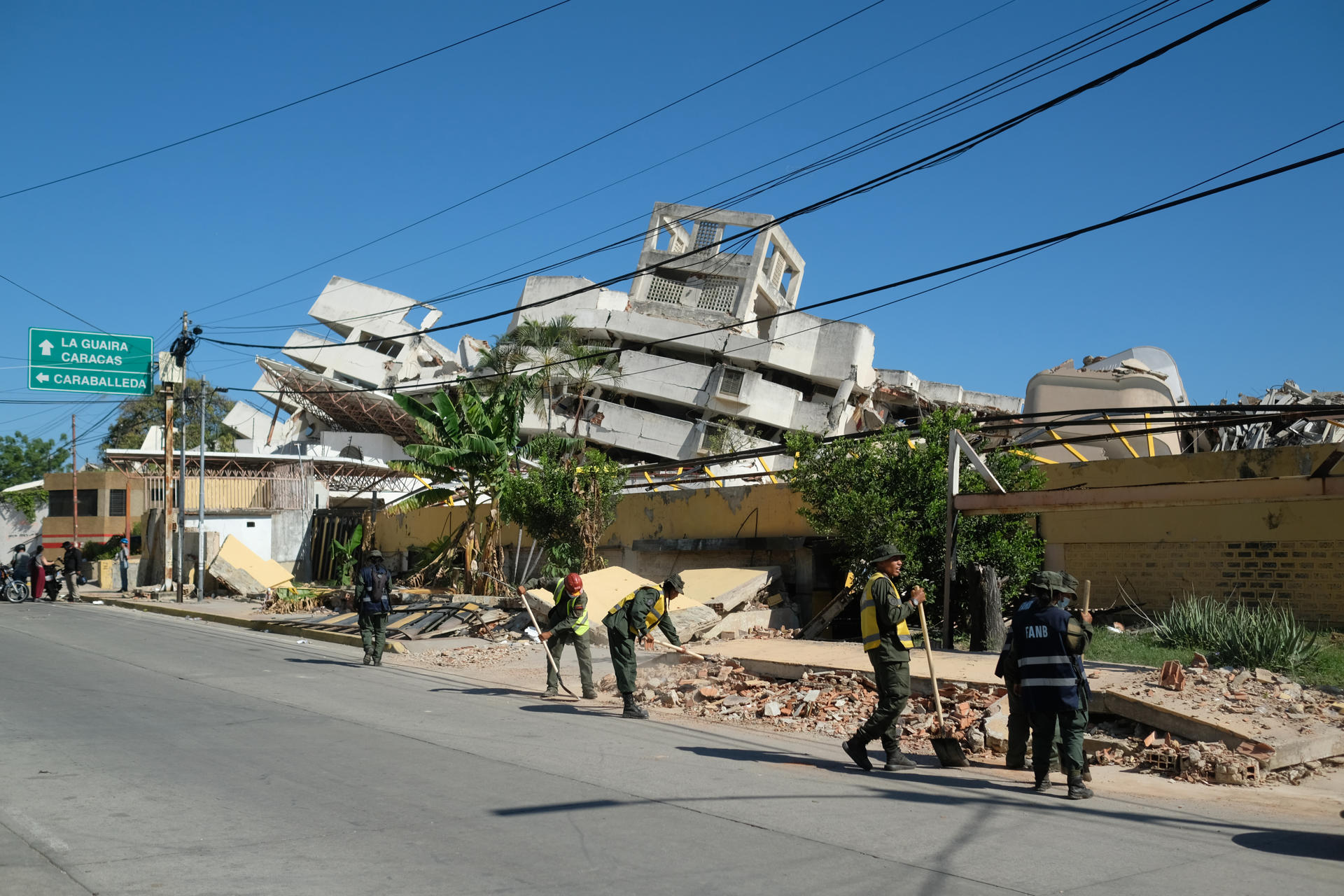 Video: Sismo de magnitud 4 se siente en zona costera afectada por doble terremoto en Venezuela