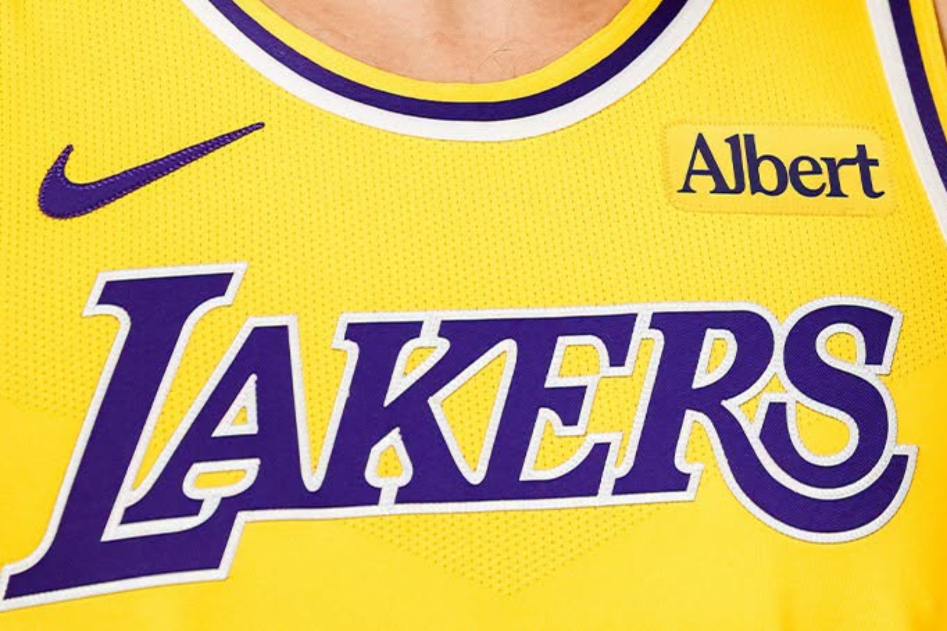 Los Ángeles Lakers, vendidos por 12 mil mdd a los empresarios Kushner e Iger Los Ángeles Lakers, vendidos por 12 mil mdd a los empresarios Kushner e Iger