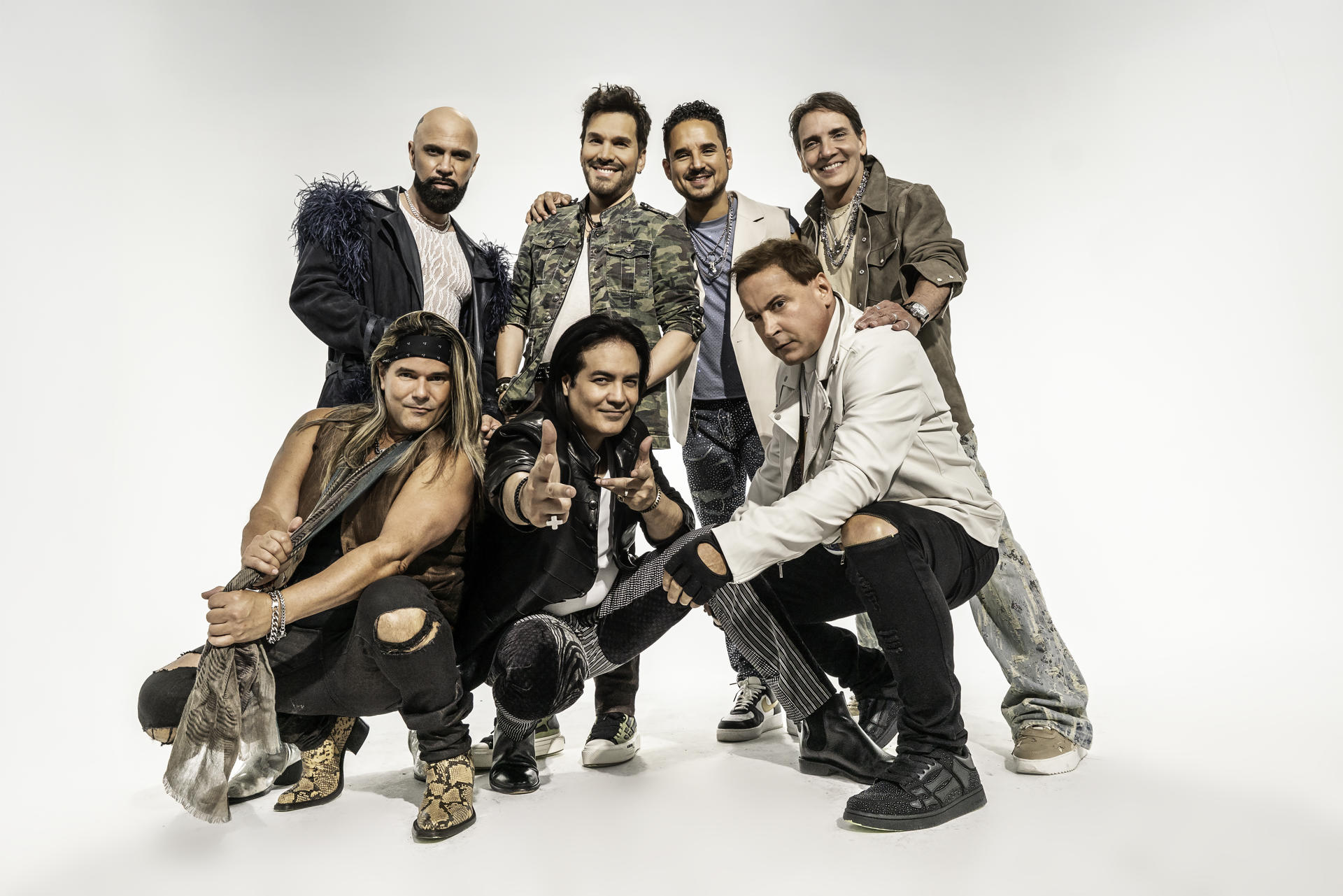 Menudo celebra 50 años con una gira que reunirá a siete de sus exintegrantes Menudo celebra 50 años con una gira que reunirá a siete de sus exintegrantes
