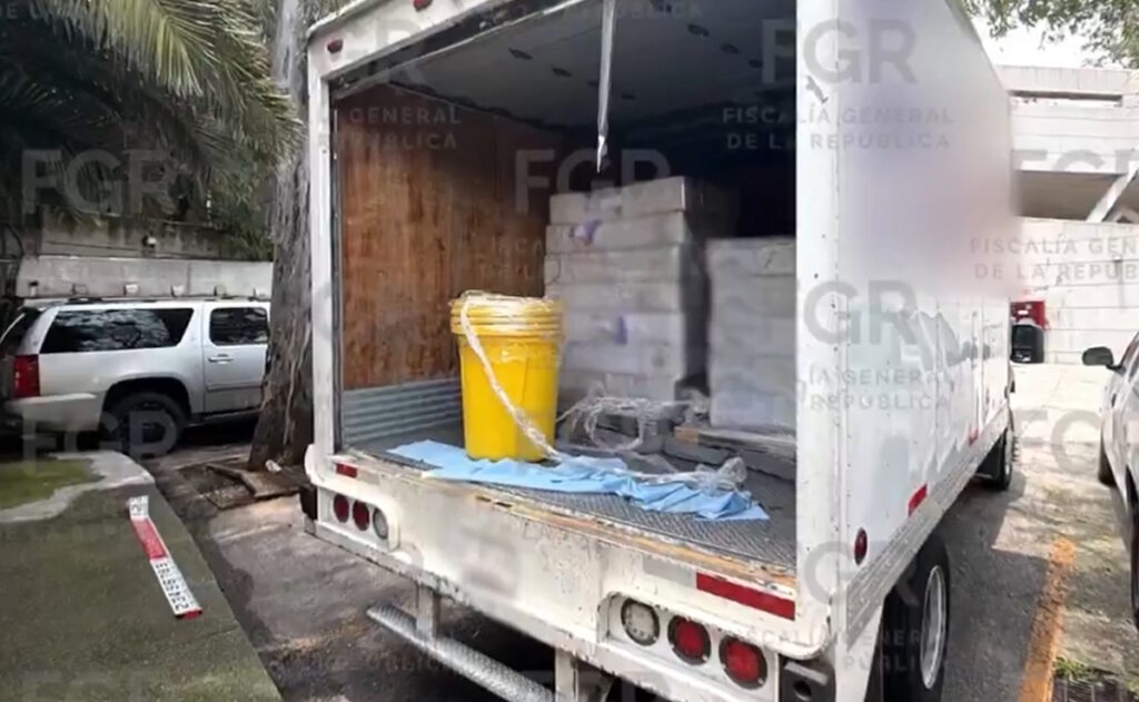 Investiga FGR el hallazgo en CDMX de cajas con casi media tonelada de mercurio