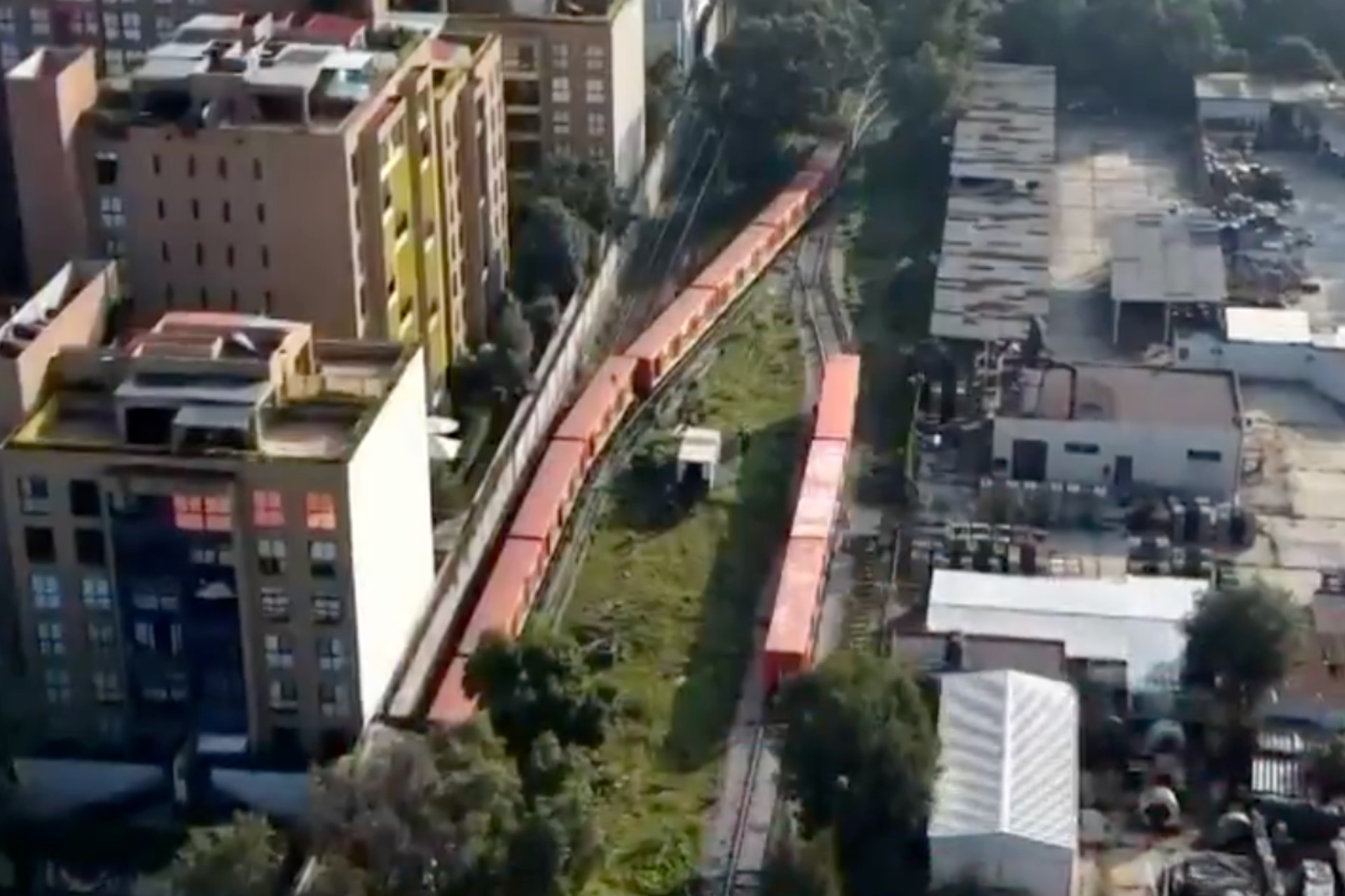 Se descarrila vagón del Metro CDMX en taller de Ticomán