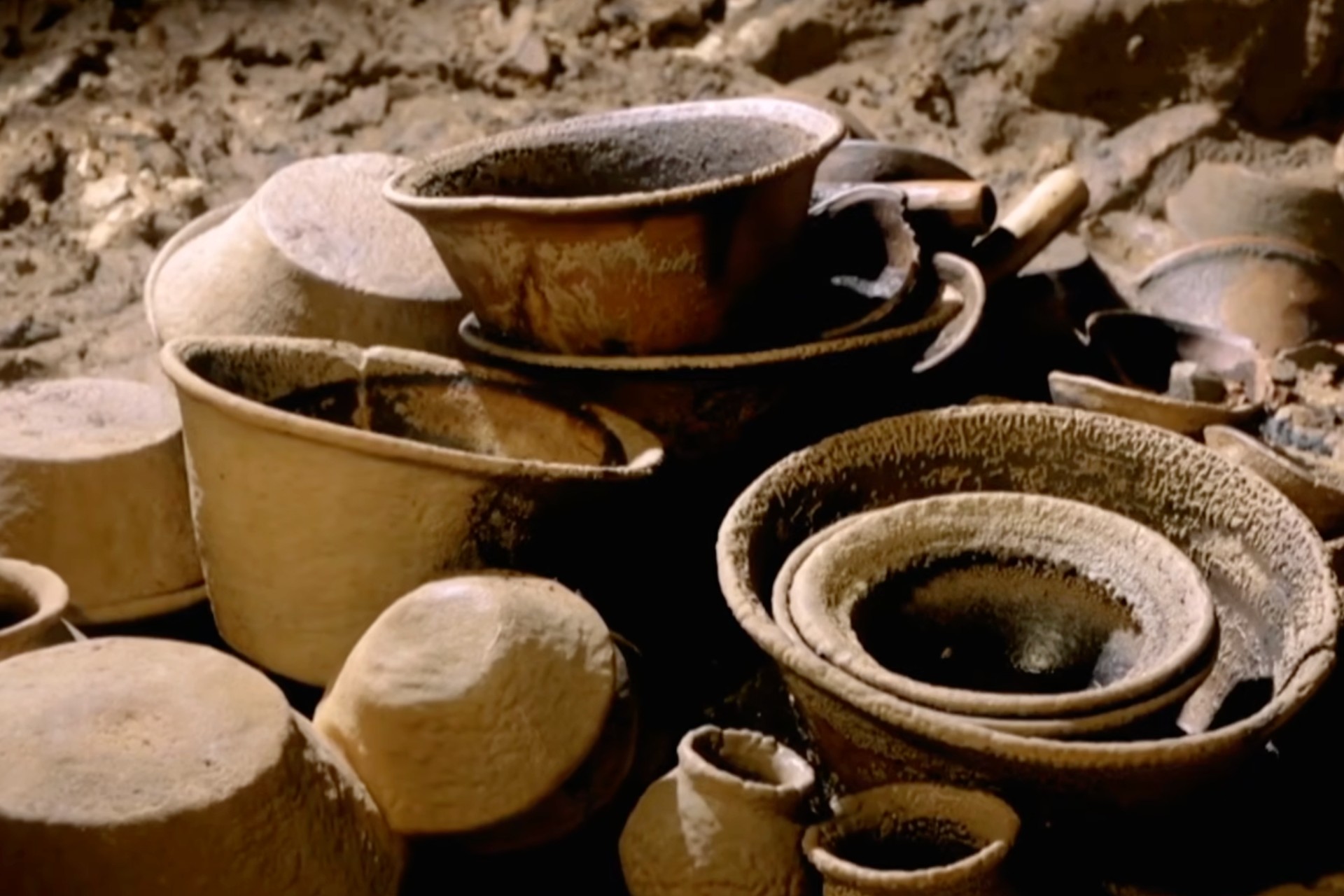 Descubren 179 piezas prehispánicas en una cueva ritual de la cultura zoque en Chiapas Descubren 179 piezas prehispánicas en una cueva ritual de la cultura zoque en Chiapas
