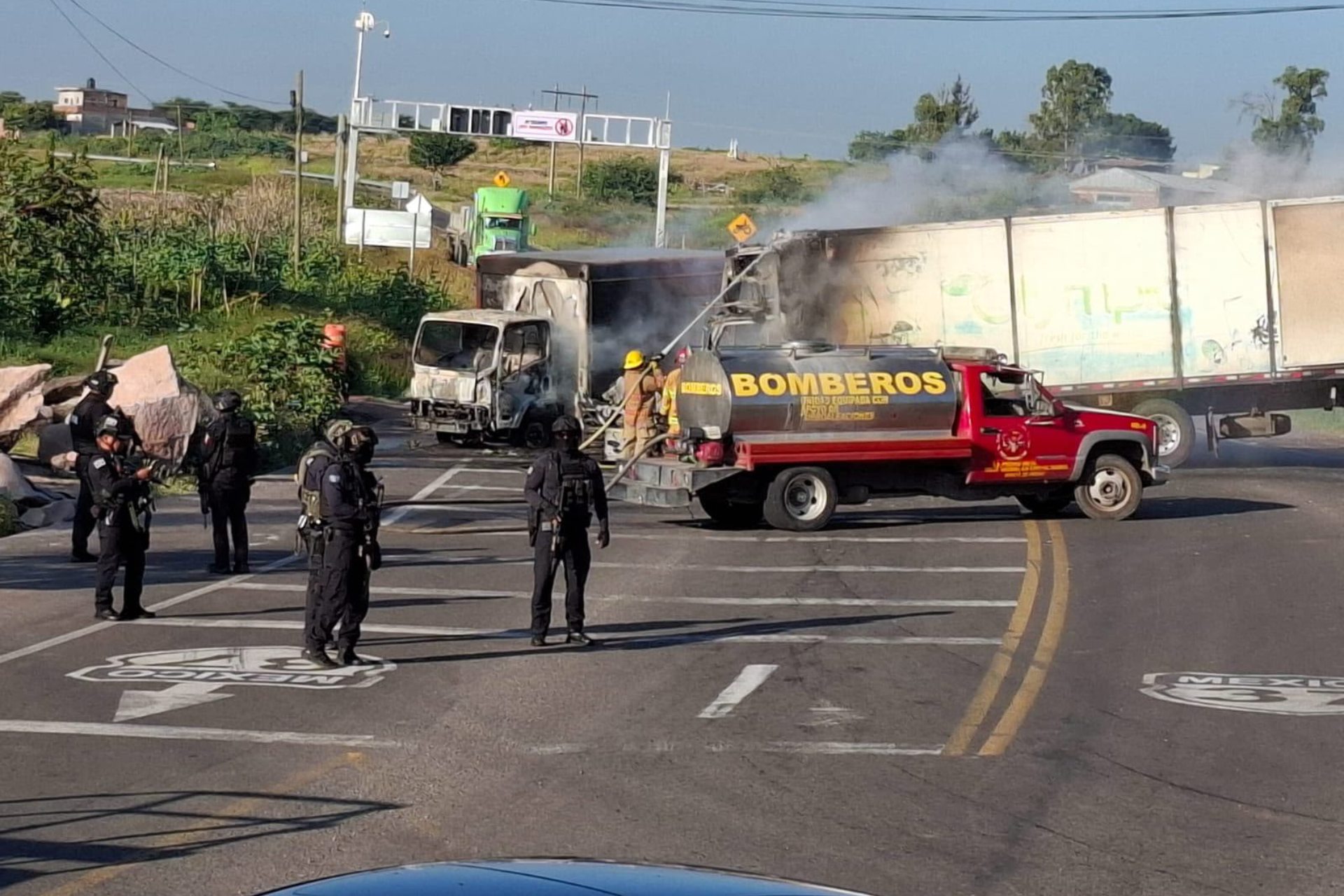 Detención de integrantes de “Los Guerreros”, ligados al ‘Tío Lako’, habría desatado narcobloqueos en Michoacán
