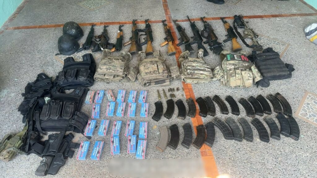 Operación Sable: detienen a ocho sujetos y aseguran arsenal en Badiraguato, Sinaloa - operacion-sable-1024x576