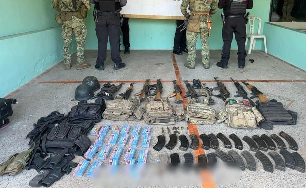 Operación Sable: detienen a ocho sujetos y aseguran arsenal en Badiraguato, Sinaloa
