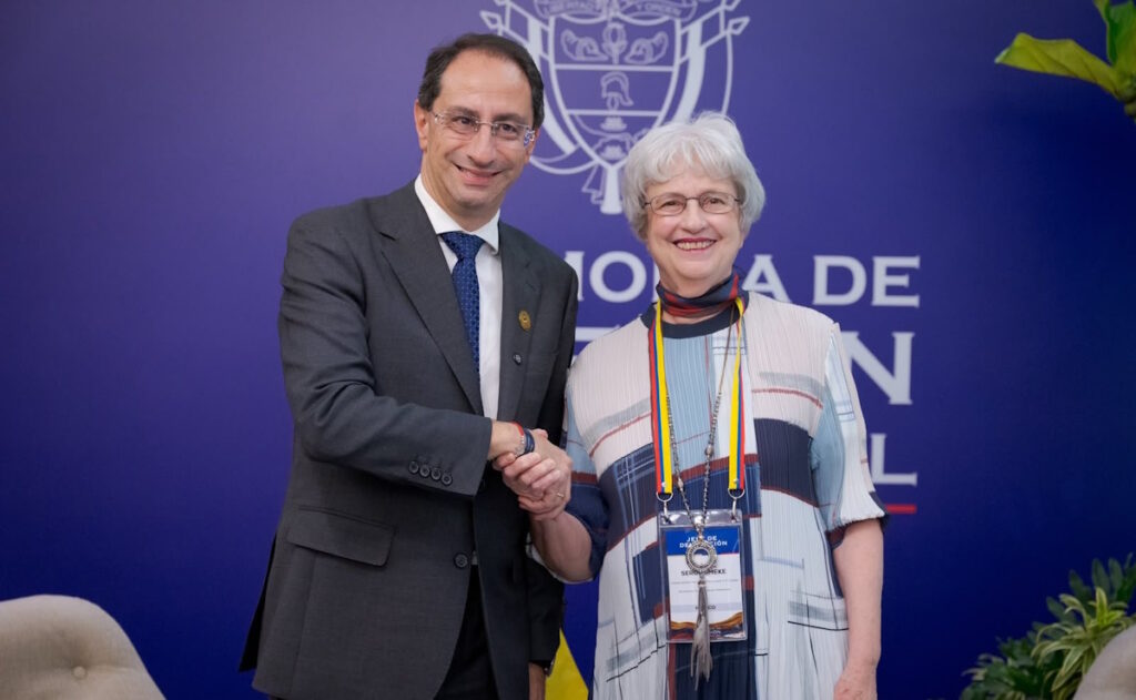 Raquel Serur representará a México en la investidura presidencial de Colombia