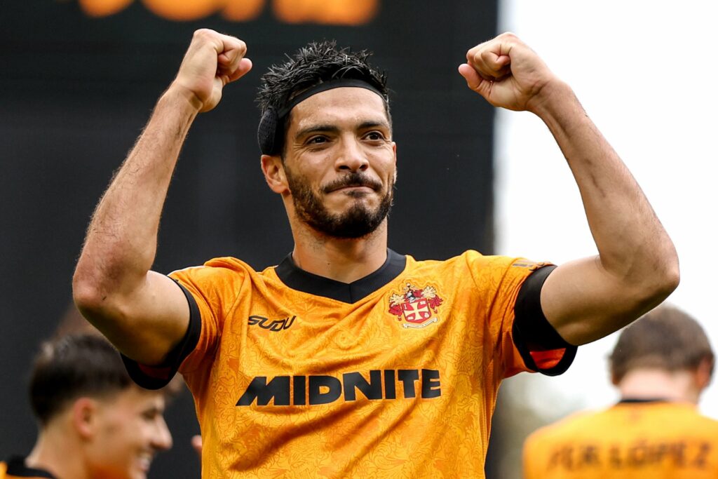 Raúl Jiménez marca en la goleada del Wolverhampton sobre el Stoke City