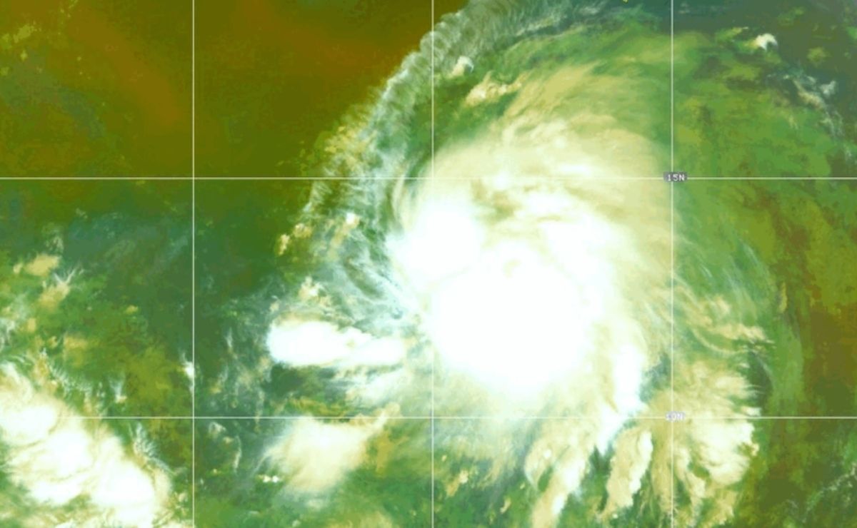 Prevén que tormenta tropical ‘Karina’ evolucione a huracán, ¿afectará a México? Prevén que tormenta tropical ‘Karina’ evolucione a huracán, ¿afectará a México?