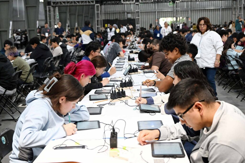Gobierno abre 37 mil 503 plazas en universidades