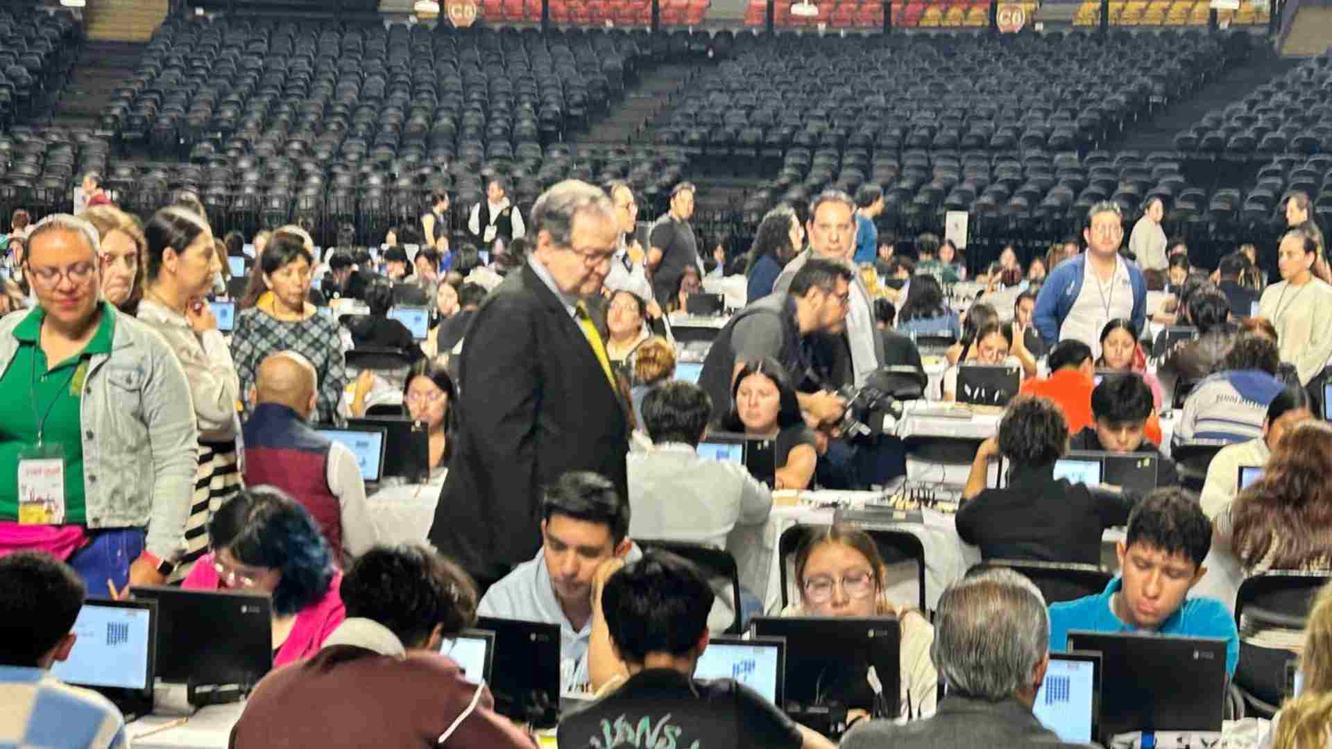 Más de la mitad de aspirantes podrían ingresar a la UNAM: Lomelí
