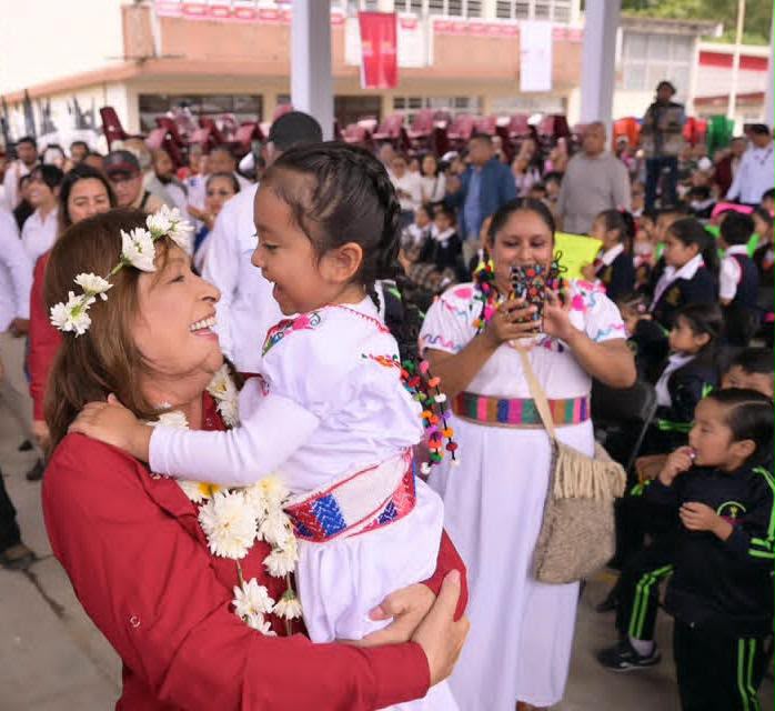 Anuncian nuevas preparatorias "Margarita Maza" y la eliminación de exámenes de admisión en Veracruz - whatsapp-image-2026-08-25-at-22616-pm