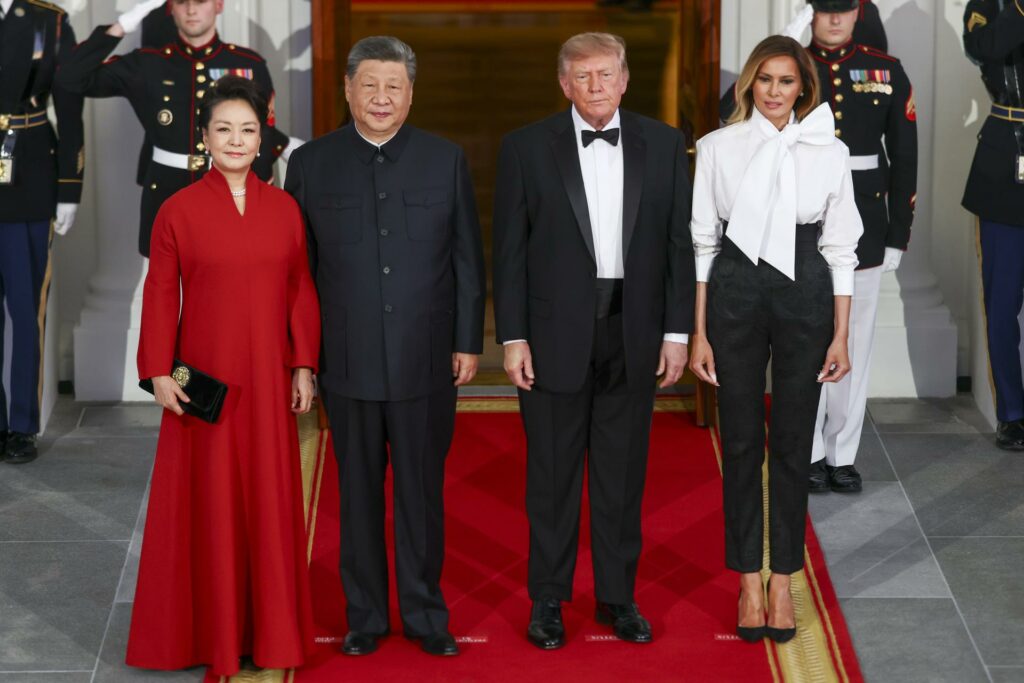 Trump y Melania reciben a Xi y a su esposa para una cena de Estado en la Casa Blanca - 19ab2ae9028cdee572d9a85b484137064cf24e74w-1024x683