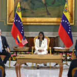 Trump acelera la firma de contratos tras histórico acuerdo petrolero con Venezuela
